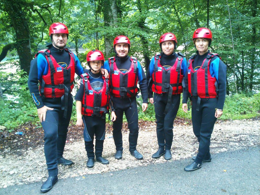 Rafting Camp Tara Center Tri Vodenice Bastasi Dış mekan fotoğraf